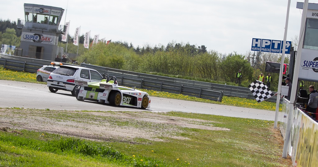 Begge biler fik målflag på fjerde pladser
(Foto: KCJ-Foto)